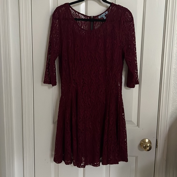 Dress - Picture 3 of 10